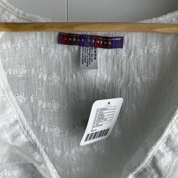 Urban Renewal Remnants Eyelet Ruffle Wrap Top size S - Picture 2 of 6